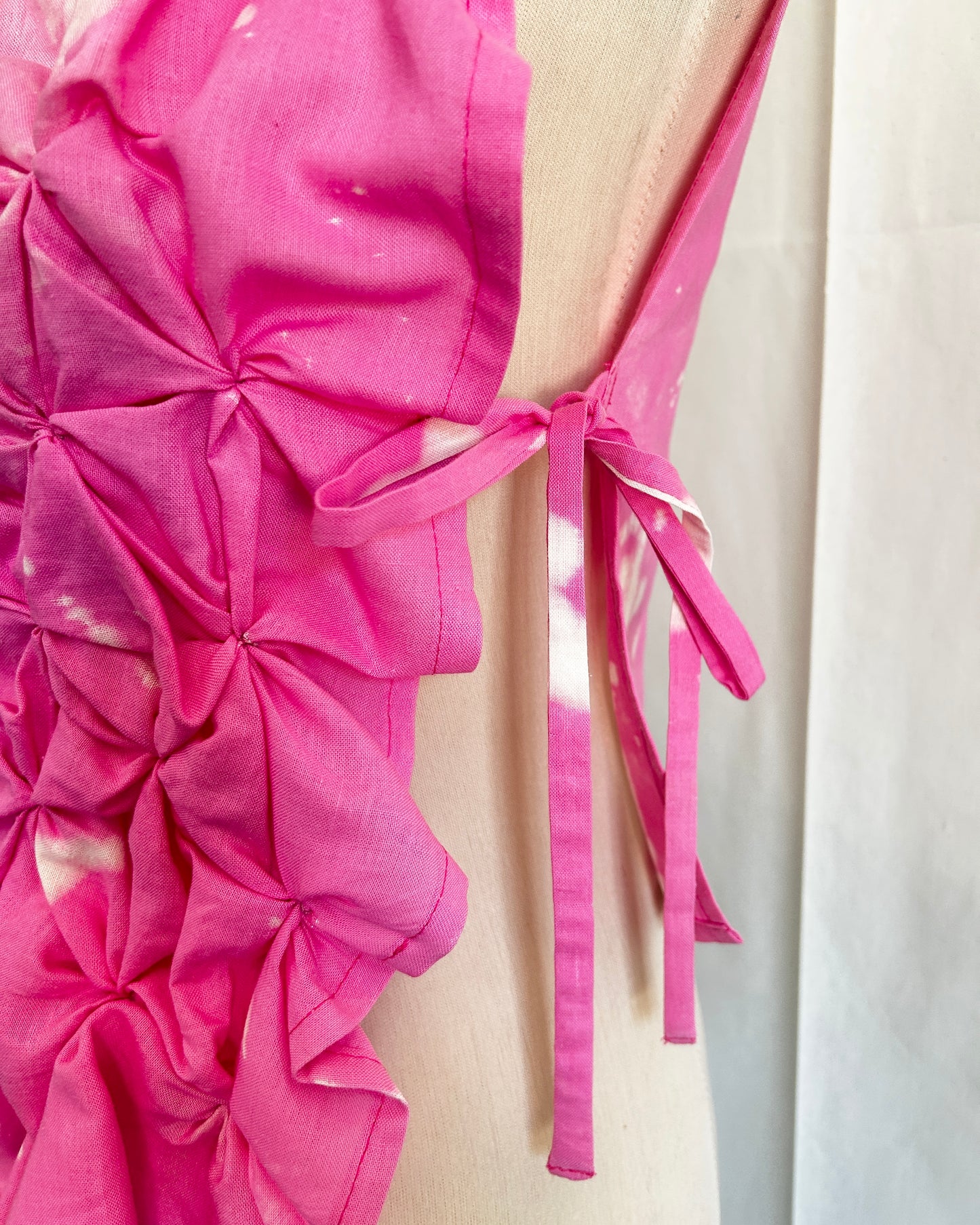 no. 31 pucker bib fuchsia