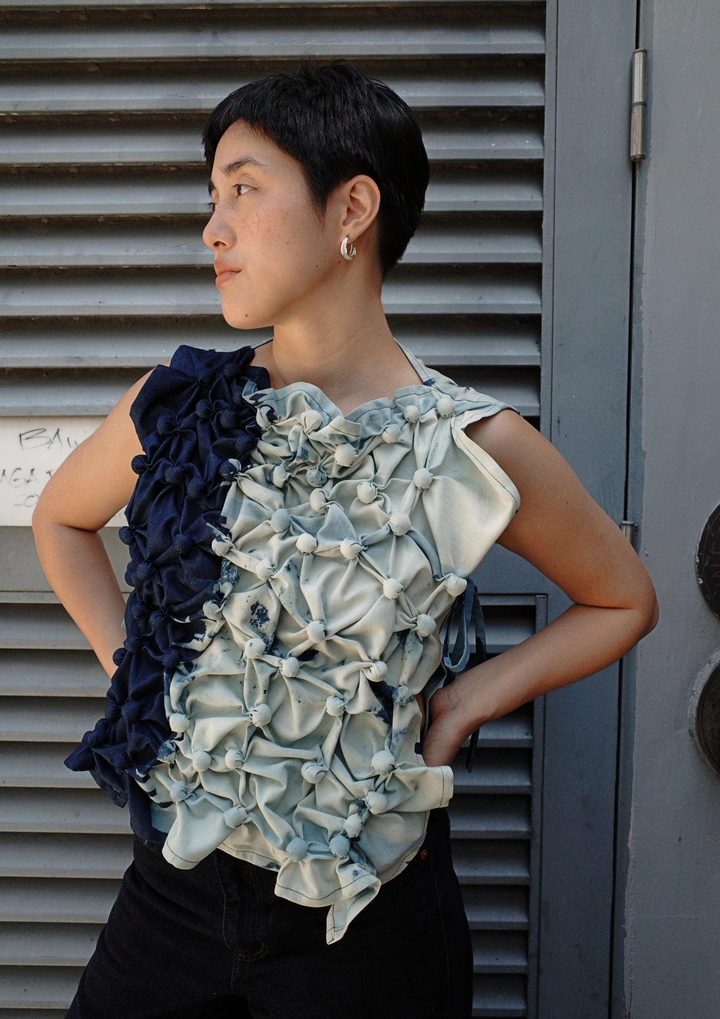 bubble bib - acid-washed, denim