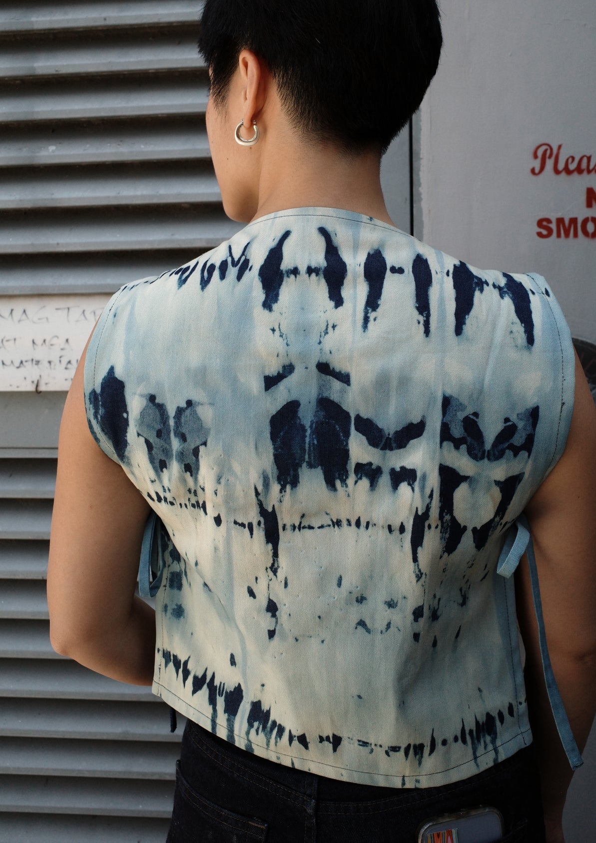 bubble bib - acid-washed, denim