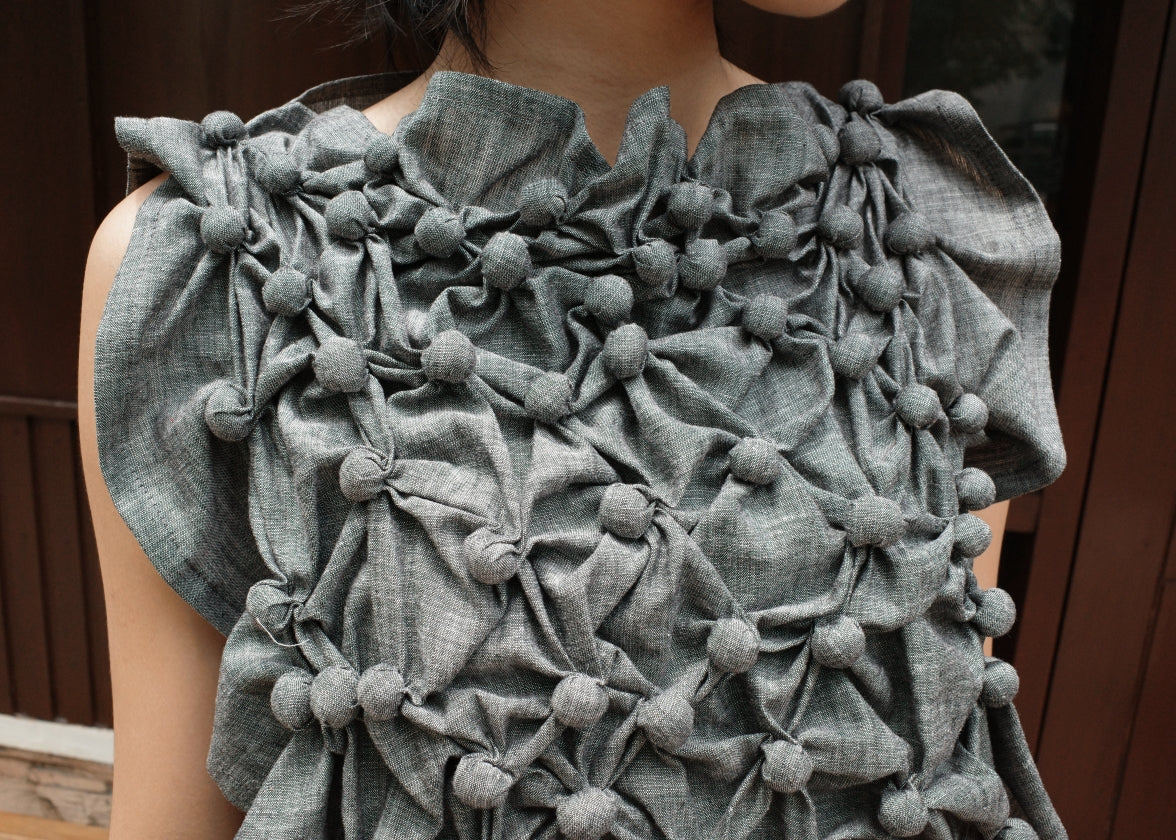 bubble bib top - light gray chambray