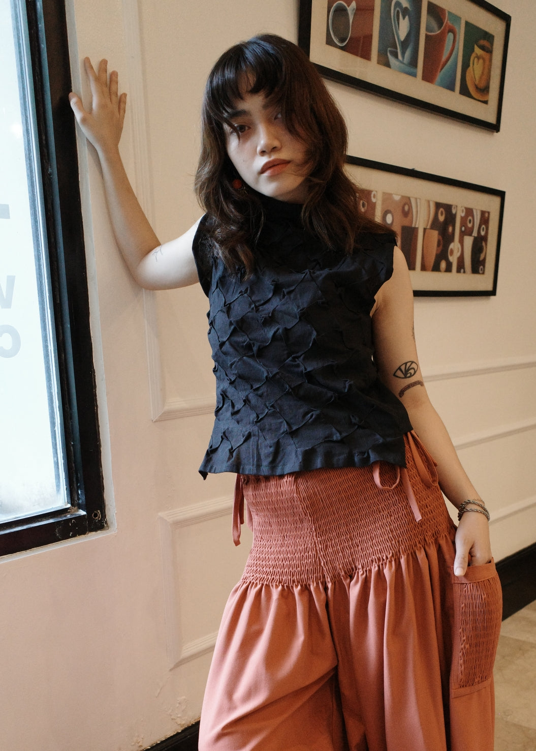 tria top - black stonewashed linen