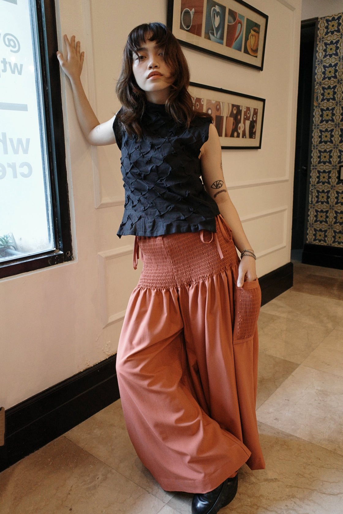 tria top - black stonewashed linen