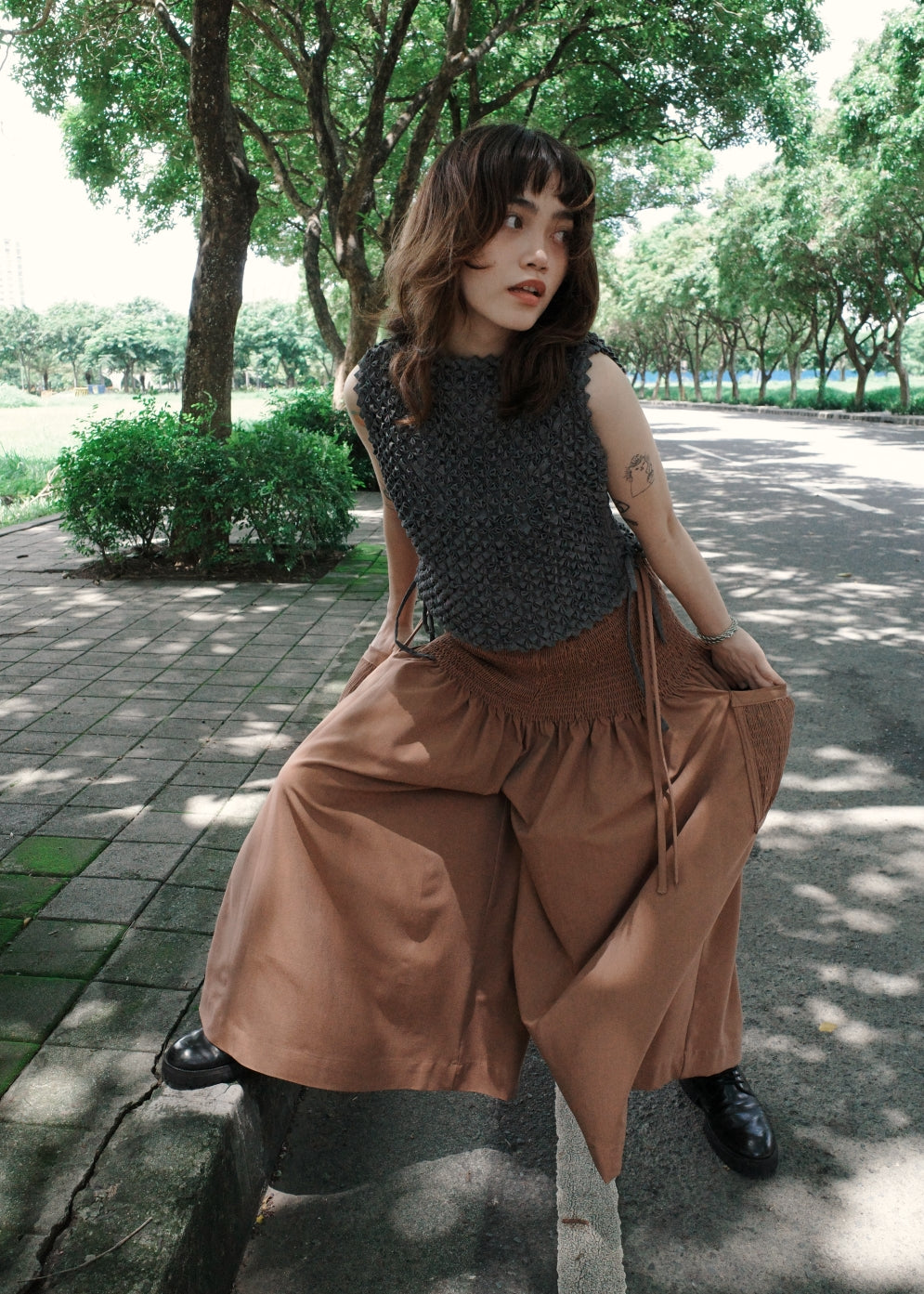 bloom shell top - black chambray with lace up sides
