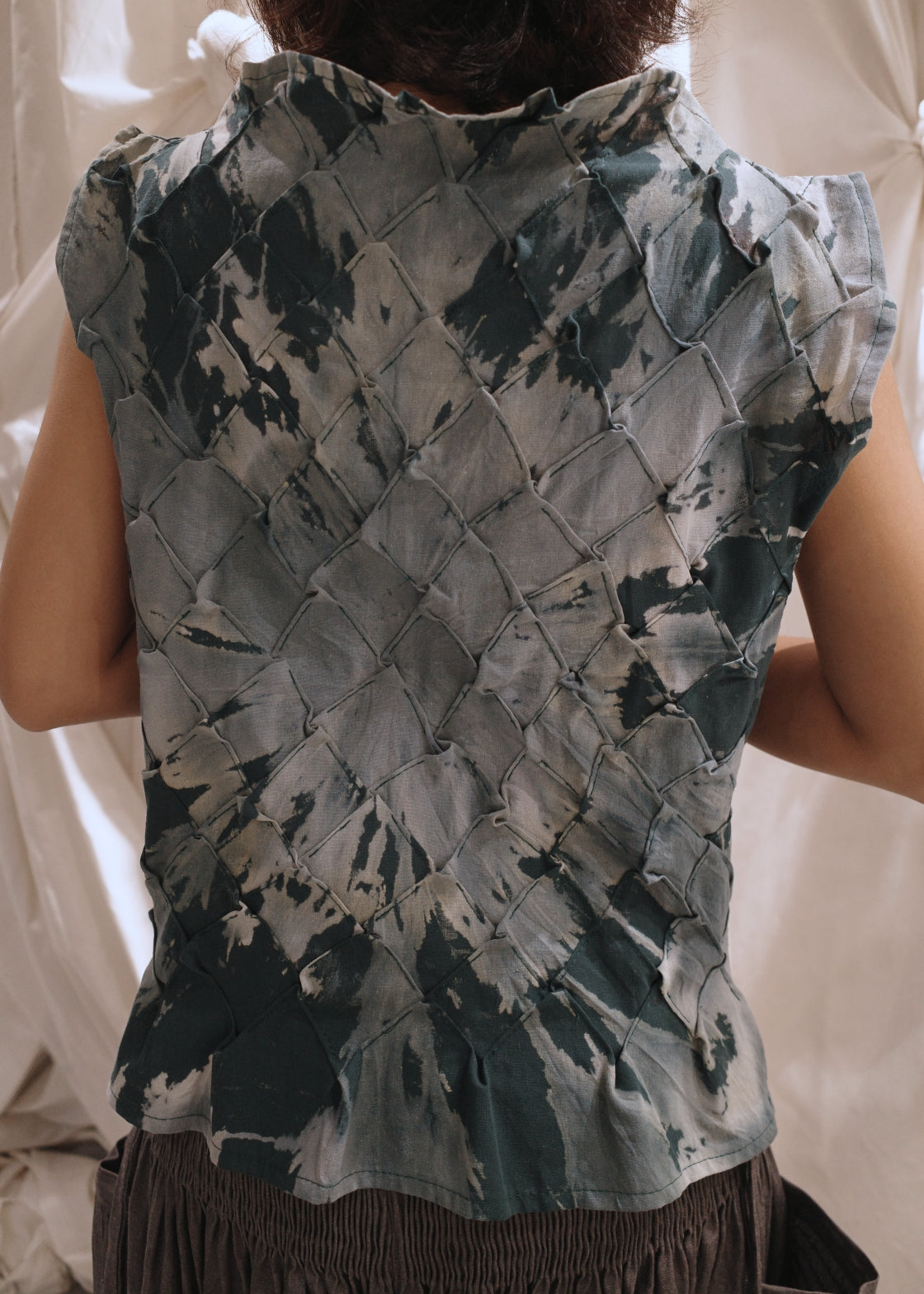 tria top - dyed green stonewashed linen