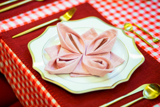 How to fold a lotus flower napkin