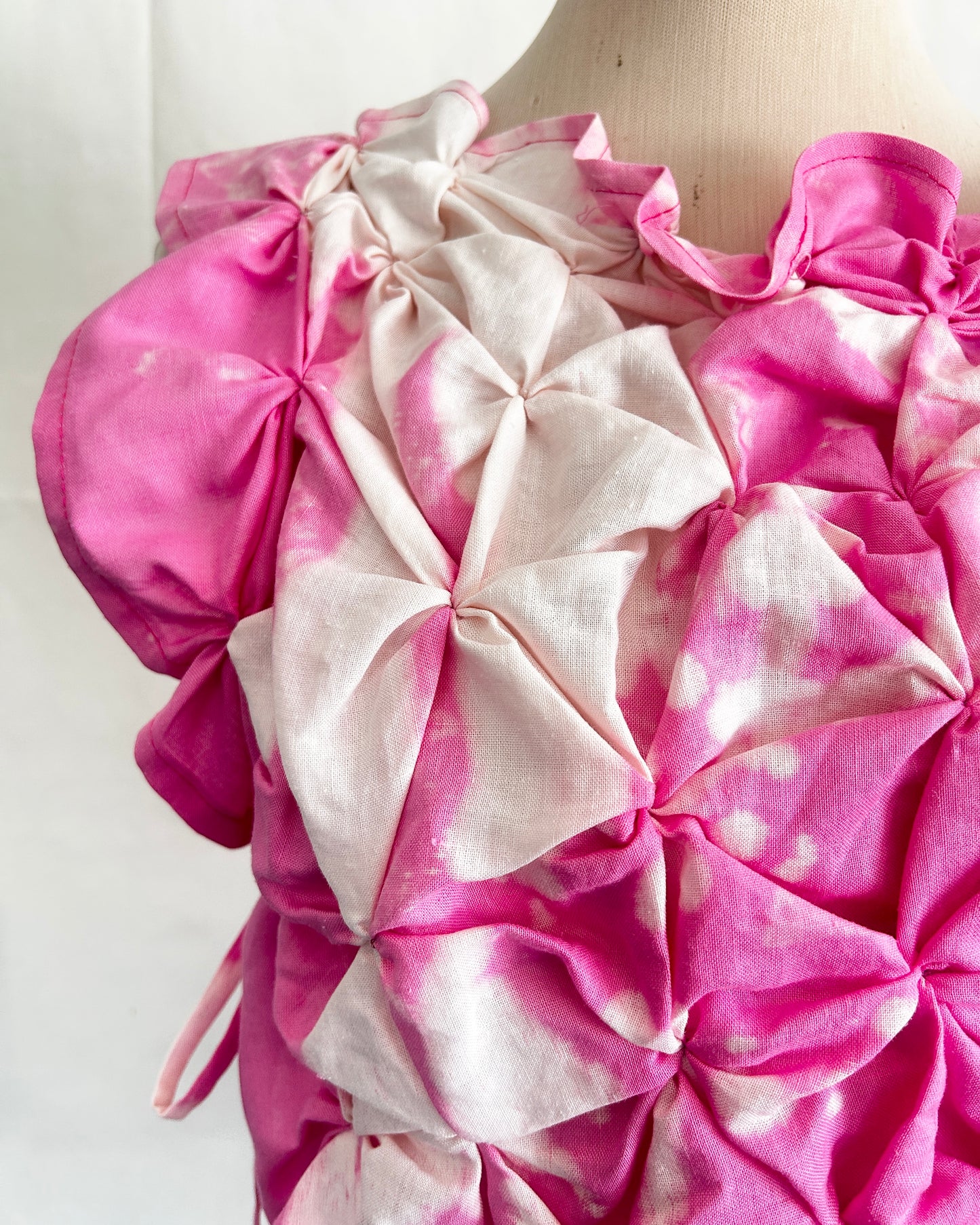 no. 31 pucker bib fuchsia