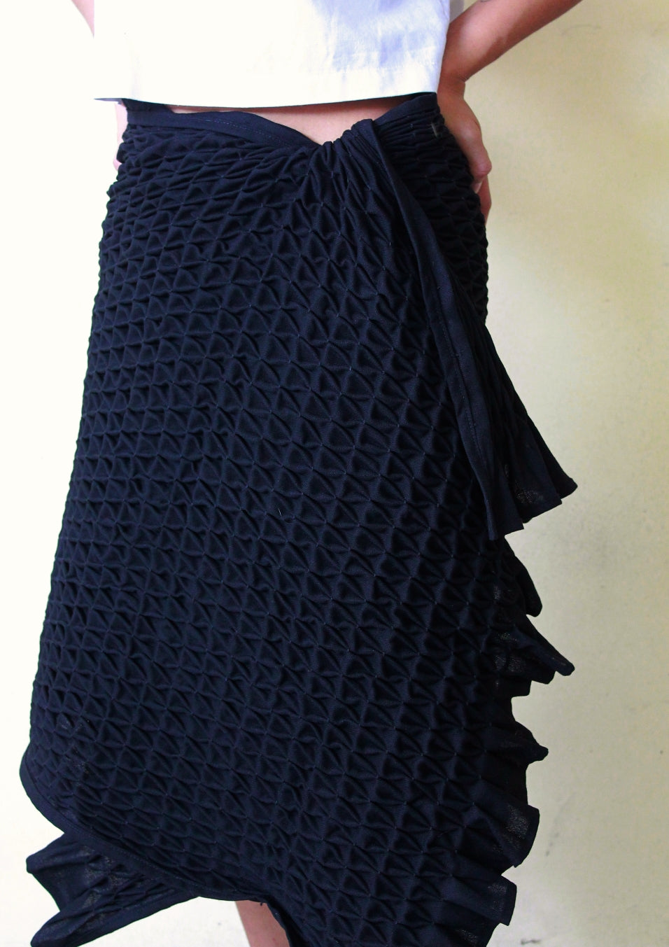 honeycomb shawl - black
