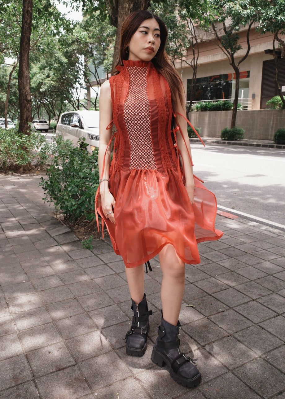 bighani bib dress - matte organdy, maroon