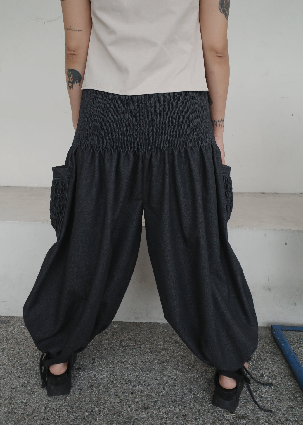 trey pants - soft maong, black