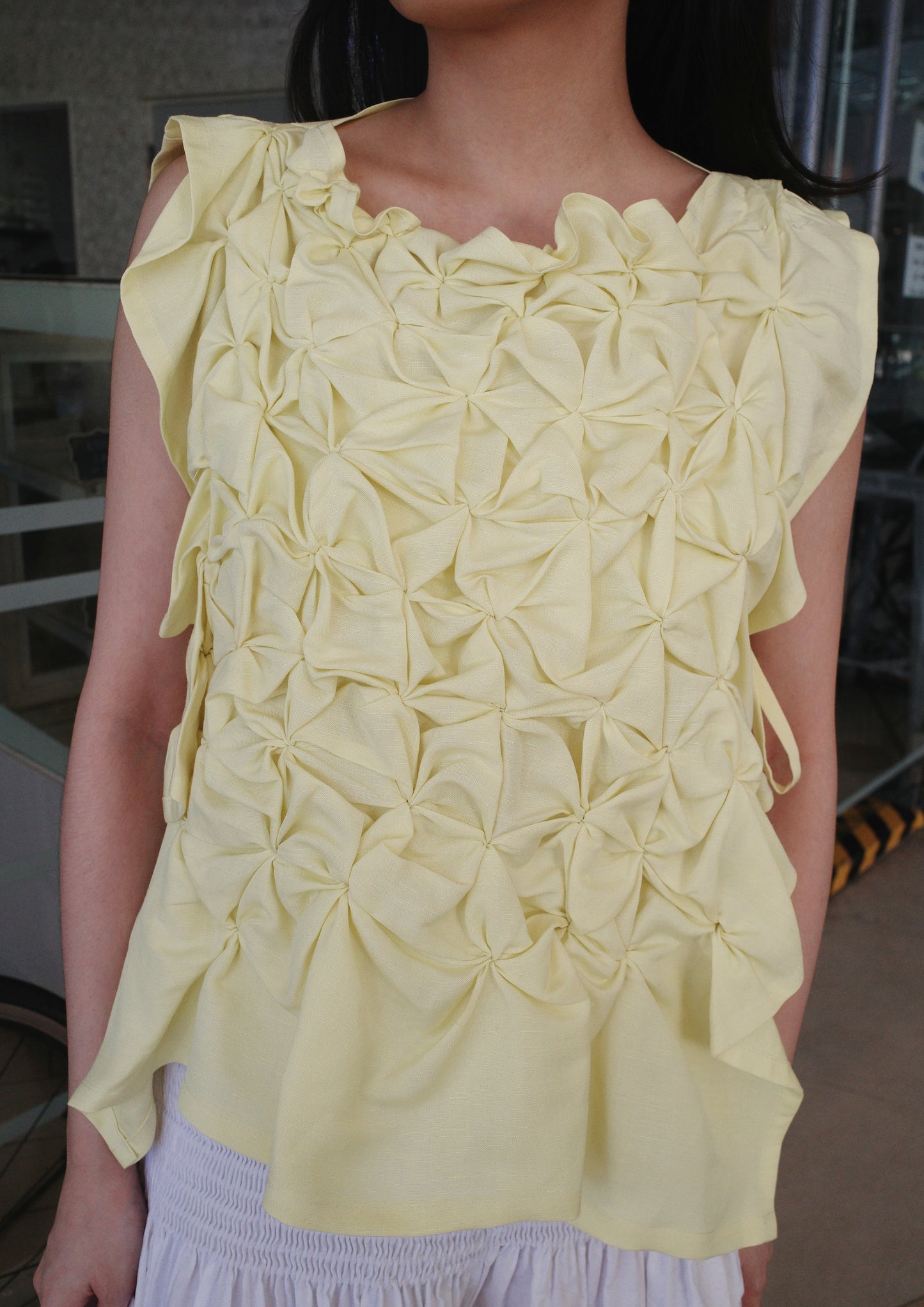 pucker bib - yellow