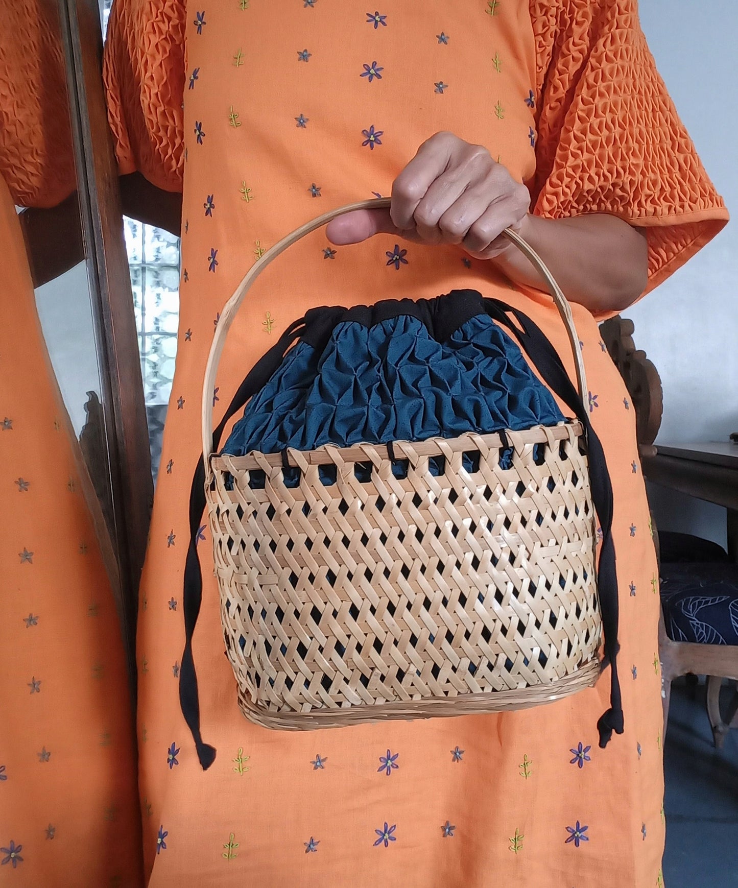 anita smocked bamboo bag