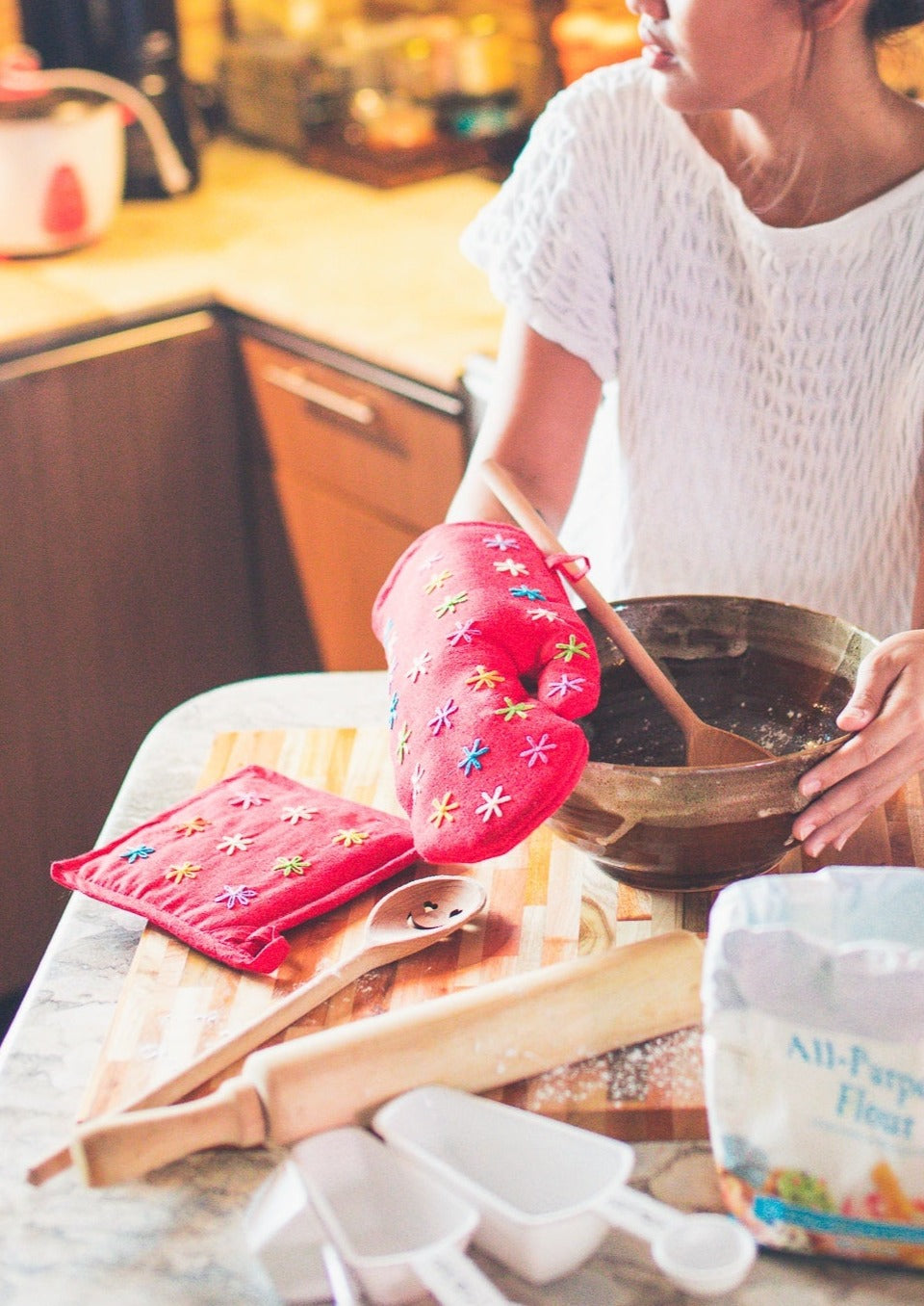 Susan Oven Mitt & Potholder Set - Red Linen